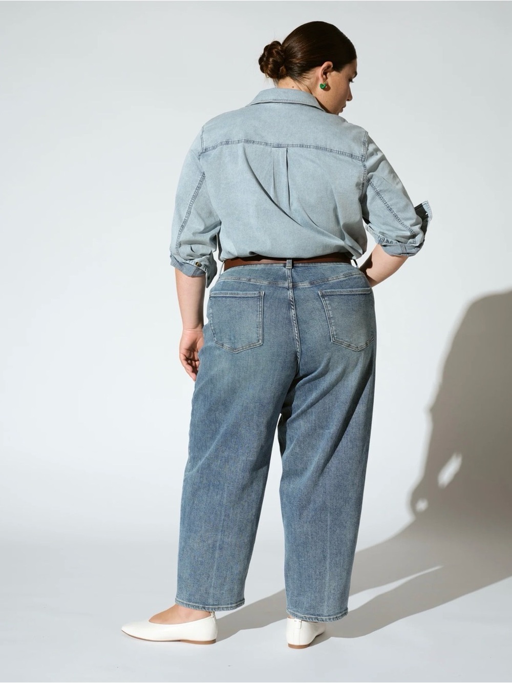 Universal Standard Lou High Rise Barrel Leg Jean - Picture 5 of 5